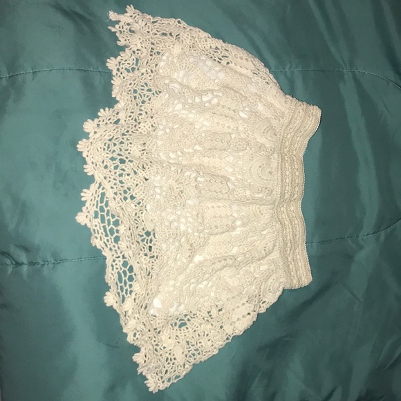 skirt. - Picture 1 of 2